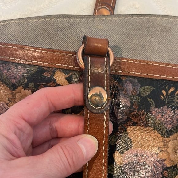 Patricia Nash Vintage Belver Floral Fields Shoulder Bag - Picture 7 of 13